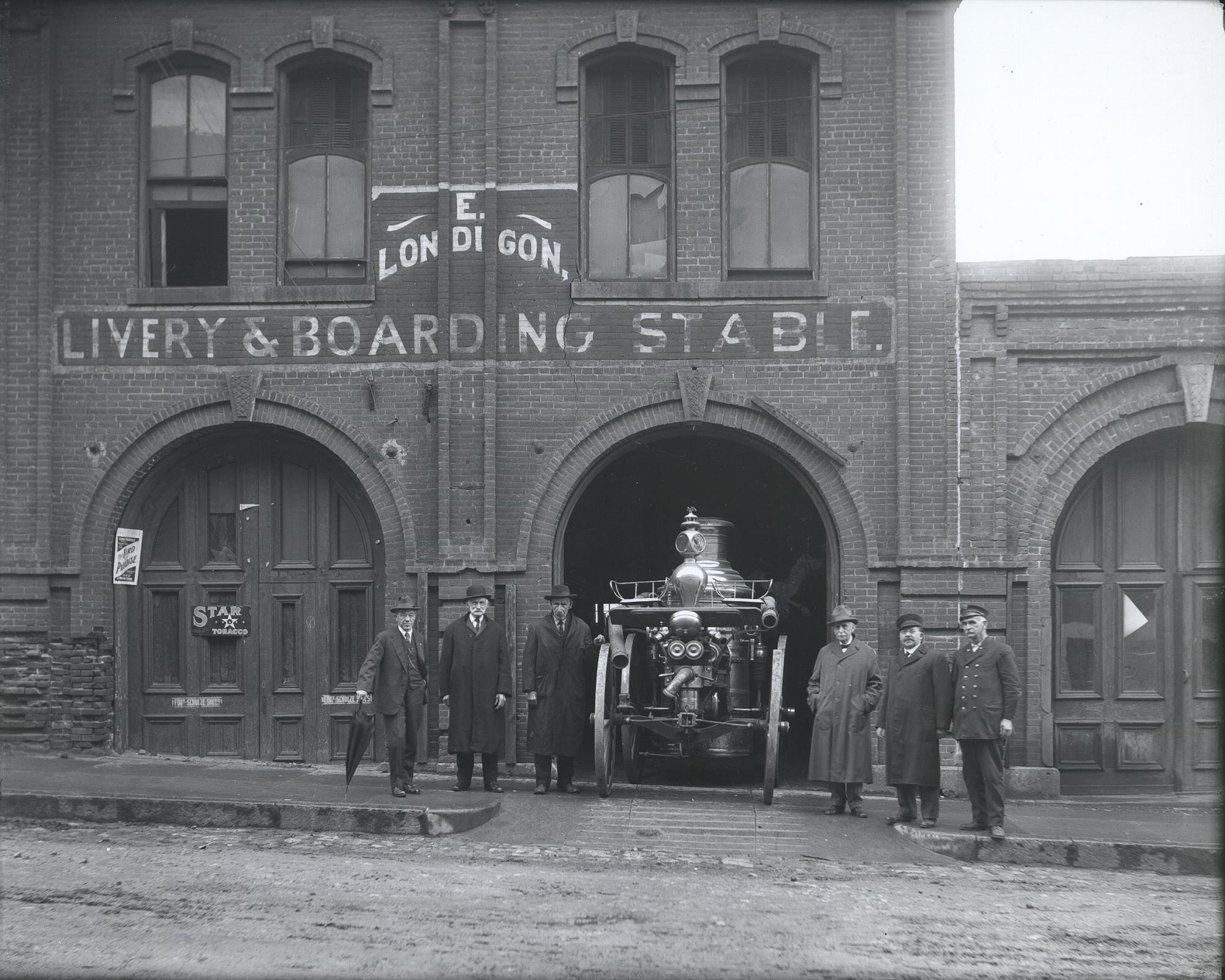 Stillwater fire department and engine 1917